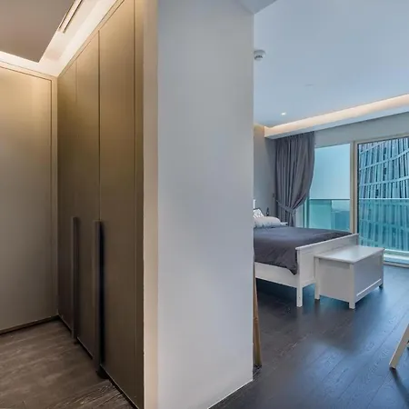 Luxurious 1Bhk Apartment Damac Heights Marina Dubai Exterior photo