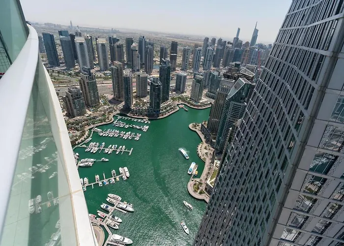Luxurious 1Bhk Apartment Damac Heights Marina Dubai