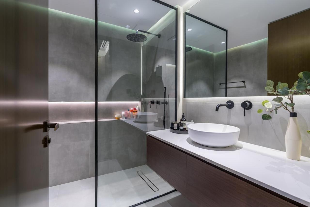Luxurious 1bhk Damac Heights Marina Appartement Dubaï